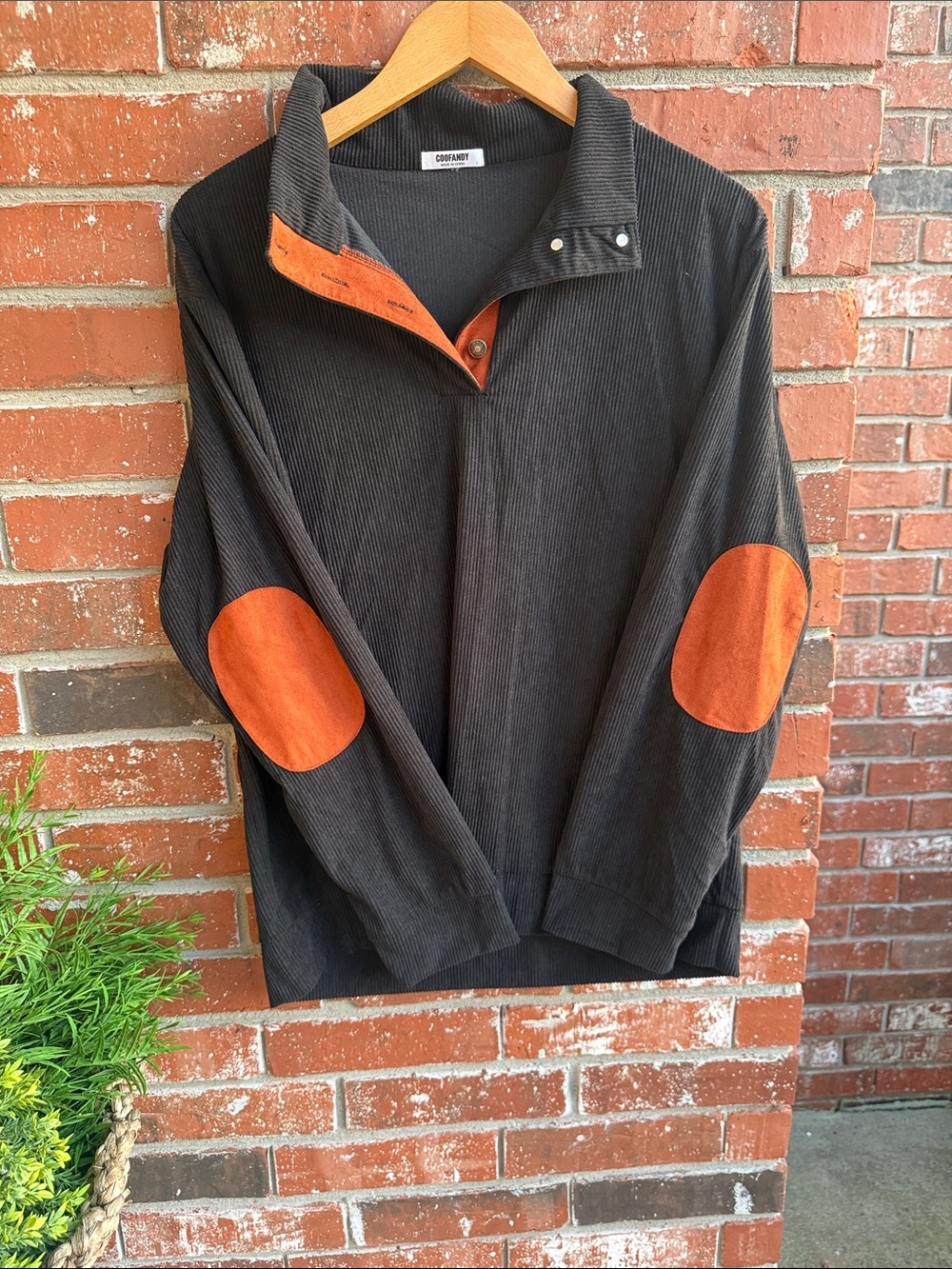 Coofandy Men’s Black Ribbed Pullover